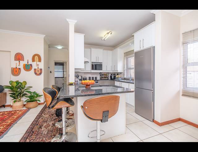 2 BEDROOM APARTMENT FOR SALE IN SAXONWOLD